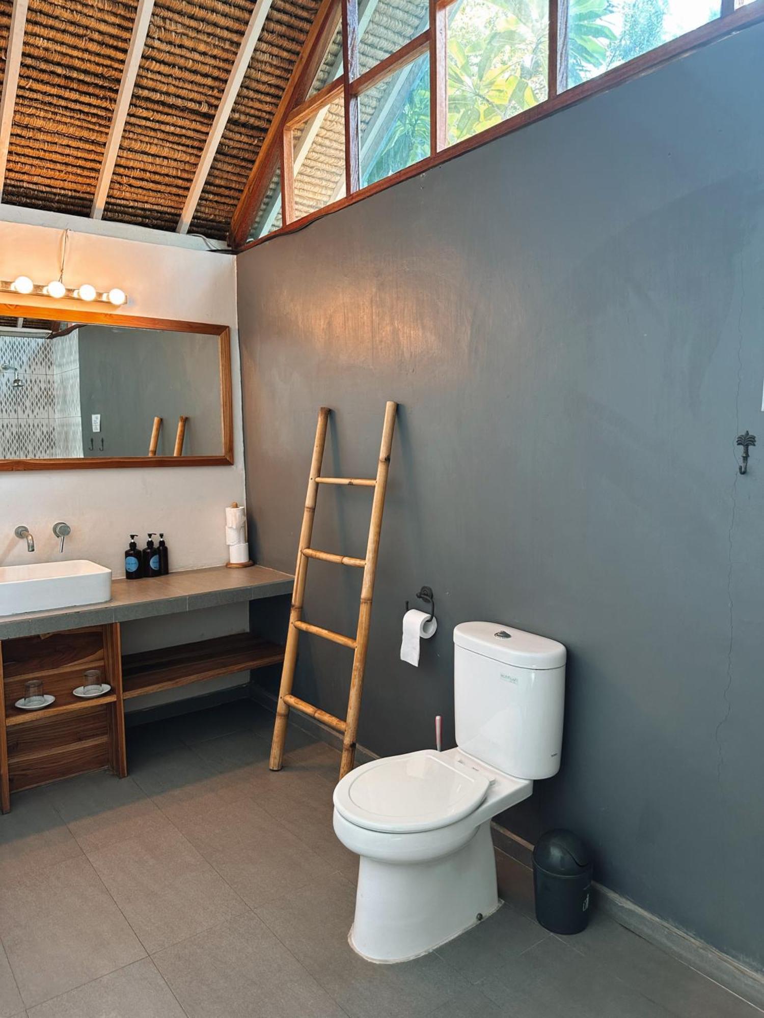 Captain Goodtimes Gili Air Exterior foto